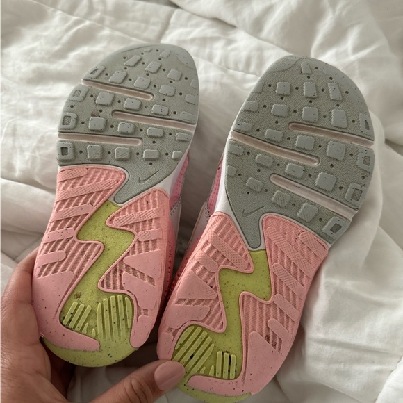 Girls Pink Airmax 13c - Picture 4 of 5